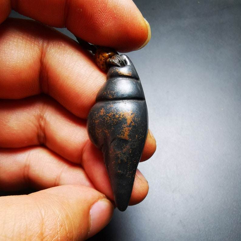 Shankha(Divine Conch) Amulet - Gandhanra-ART