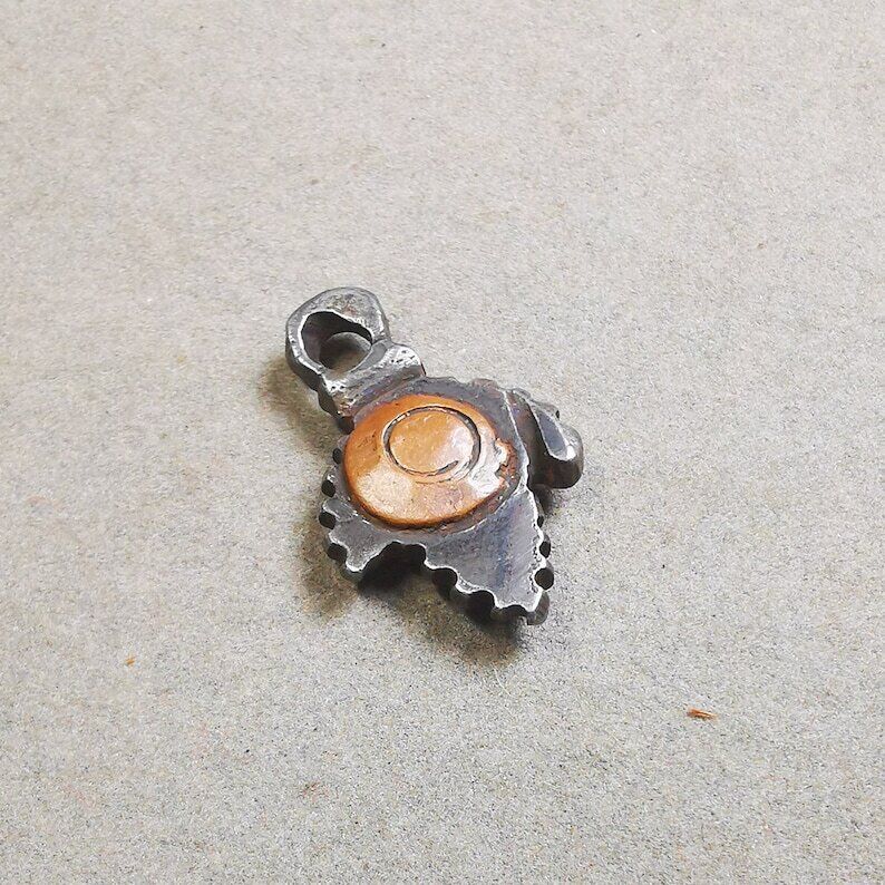 Mala Amulet,Mani Jewel Pendant,1.0" × 0.7" Gandhanra-ART
