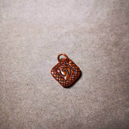 Yak Bone Carved OM Letter Prayer Bead Pendant,Bead Counter Clip Amulet for Mala - Gandhanra-ART