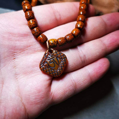 Yak Bone Carved OM Letter Prayer Bead Pendant,Bead Counter Clip Amulet for Mala - Gandhanra-ART