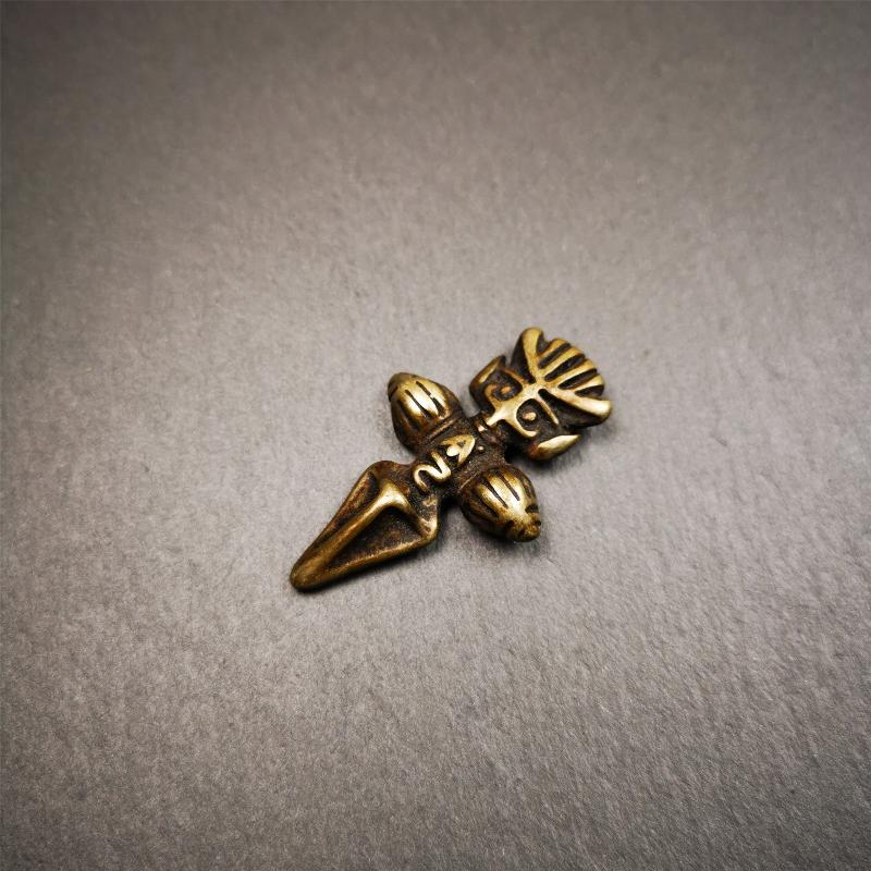 Garuda Amulet - 1.77" Gandhanra-ART