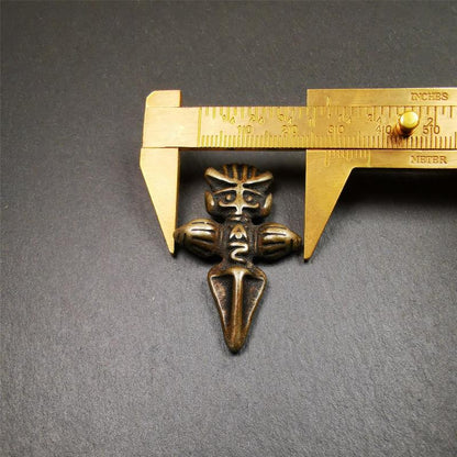 Garuda Amulet - 1.77" Gandhanra-ART