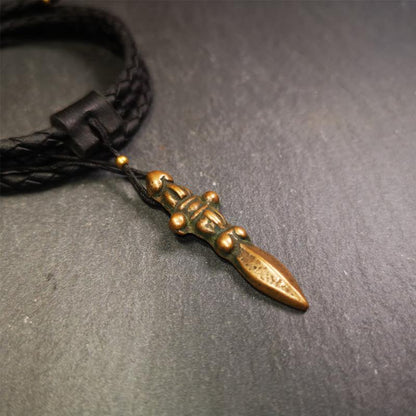 This type of old Dorje Phurba was collected in Labrang Monastery,blessed by lama, about 40 years old. The upper part is a vajra, and the lower part is a phurba，brown color,1.7 inches length