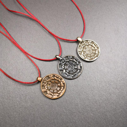 This type of sipaho badge was made by Tibetan craftsmen and come from Hepo Town, Baiyu County, the birthplace of the famous Tibetan handicrafts. It is made of 3 materials,small size, diameter 1.0 inch. You can make it into a necklace, or a keychain