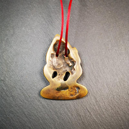 This Vajrasattva statue was collected from Derge,Tibet. It's a badge or pendant,made of copper,brown color, size is 2.24" × 1.57". You can make it into a necklace,or bag hanging