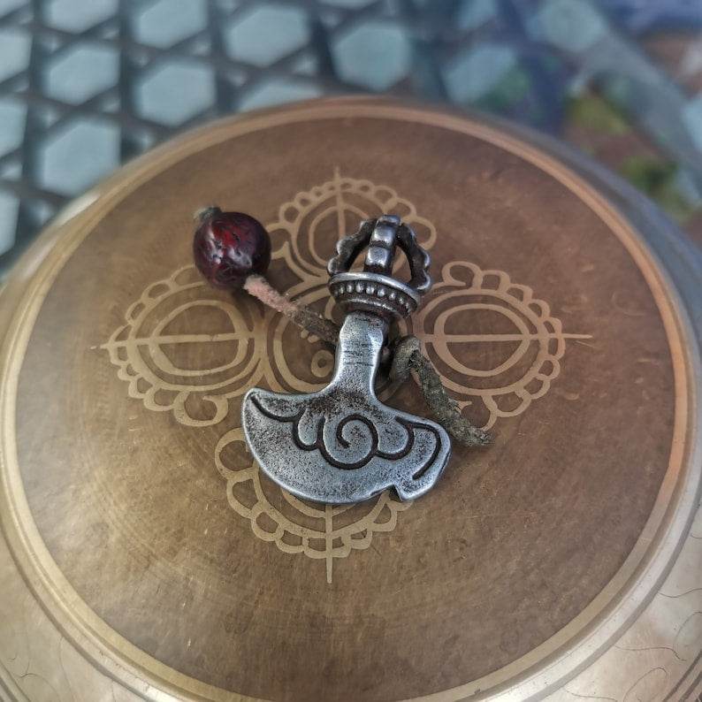 Amulet Pendant,Kartika(knife of the dakinis) - Gandhanra-ART