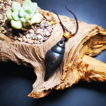 Shankha(Divine Conch) Amulet - Gandhanra-ART