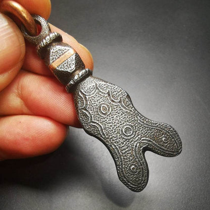 Amulet,Vajra Fork - Gandhanra-ART