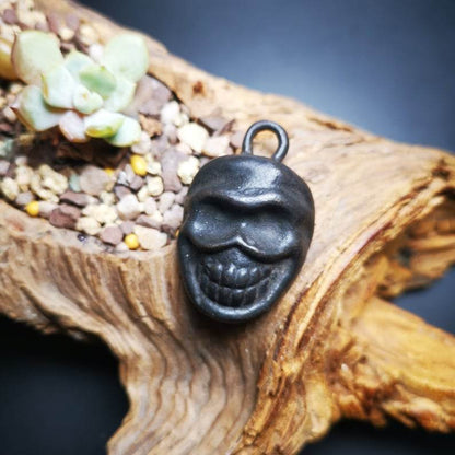 Skull Sītavana Amulet,Smasana Adhipati Pendant,Made of Thokcha - Gandhanra-ART