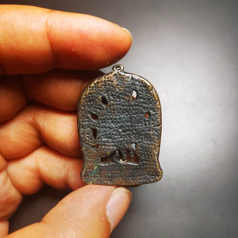Thokcha Amulet Pendant,Mahakala, Buddhist Protector Deity, Made of Thunder Iron - Gandhanra-ART