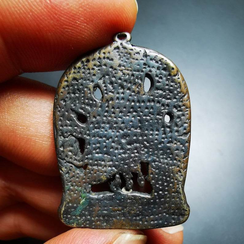 Thokcha Amulet Pendant,Mahakala, Buddhist Protector Deity, Made of Thunder Iron - Gandhanra-ART