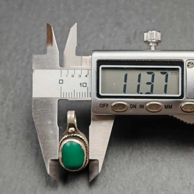 Turquoise Counter Clip | Sterling Silver Bhum Clip for Mala | 17*11mm Gandhanra-ART