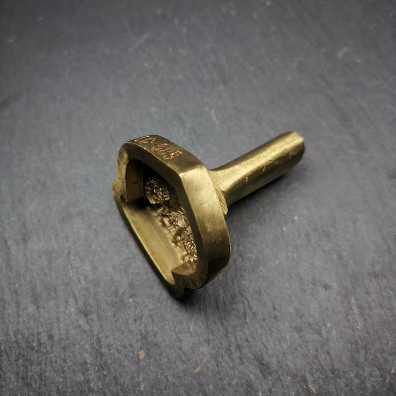 Longevity Practice Je Tsongkhapa Tsa Tsa Mold | 4.5cm Gandhanra-ART